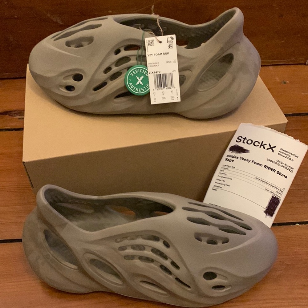 Adidas Yeezy foam runnr Stone Sage men’s size 12